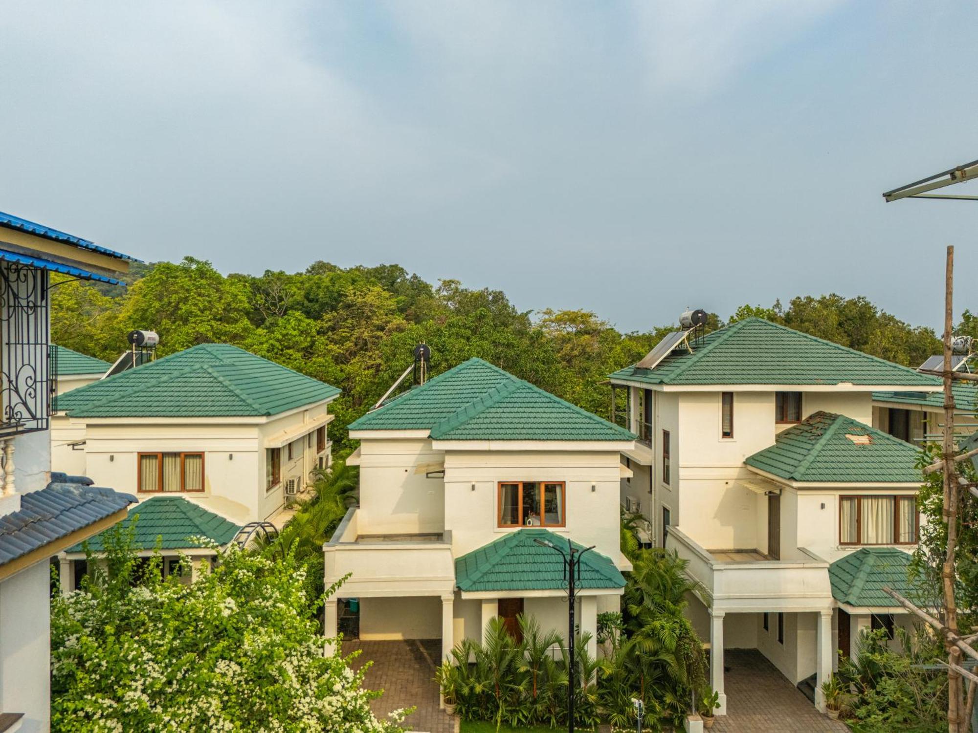 Villa Elivaas 3 Bhk With Pvt Pool - Azalea Siolim Exterior foto