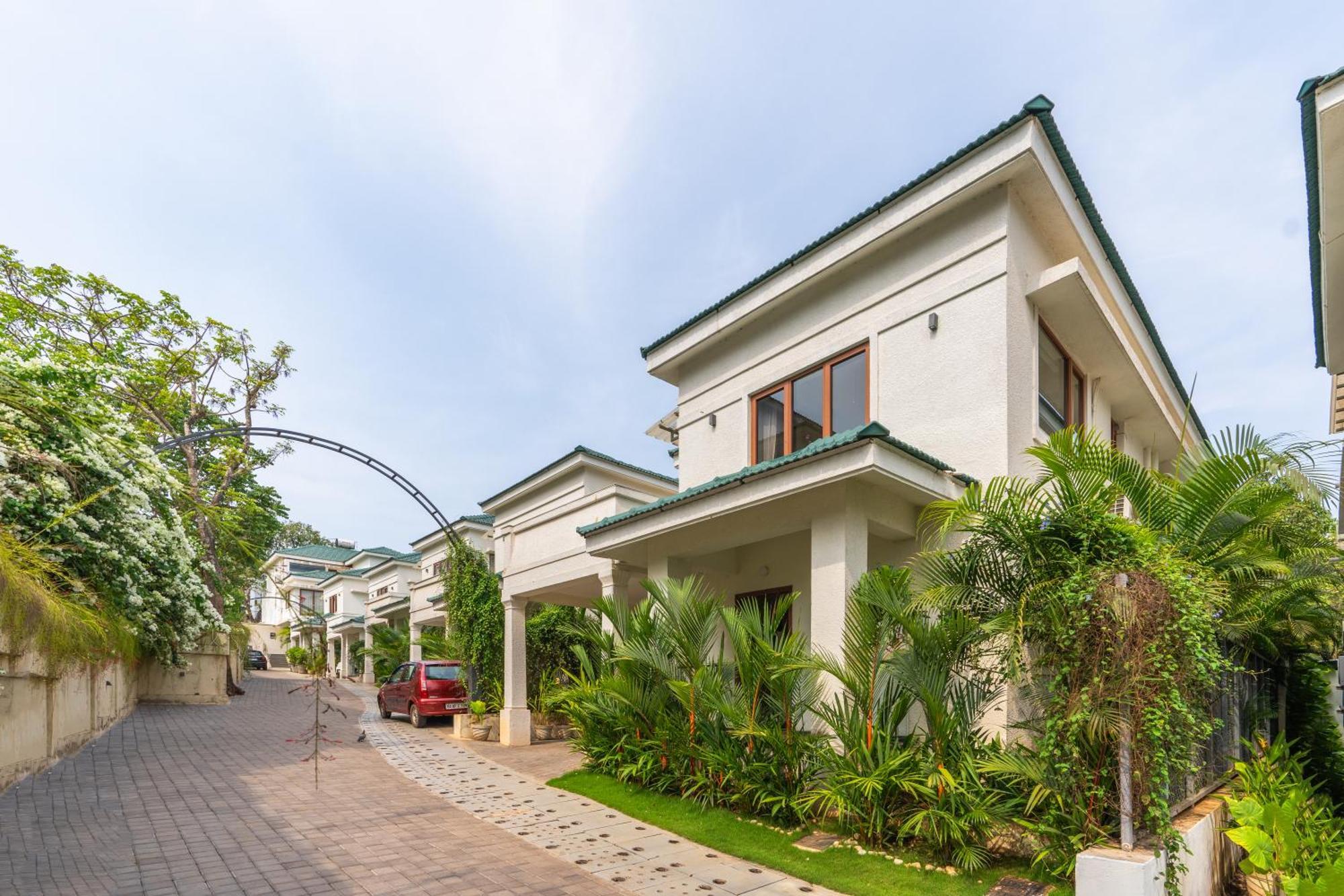 Villa Elivaas 3 Bhk With Pvt Pool - Azalea Siolim Exterior foto
